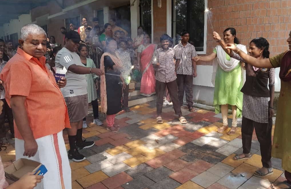 Diwali Celebration 2023 – Spreading light, joy, and togetherness at Manovikas Special School.